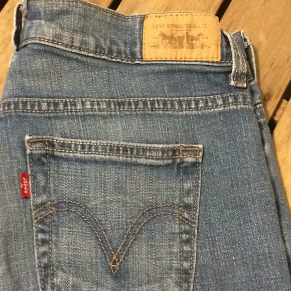 90’s 515 LEVI’S MADE IN EGYPT - Picture 3 of 7